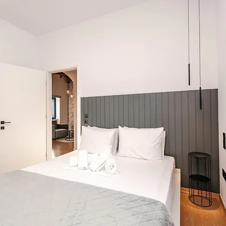 Sea-front Estate Navarino Baths Εξοχικό σπίτι *