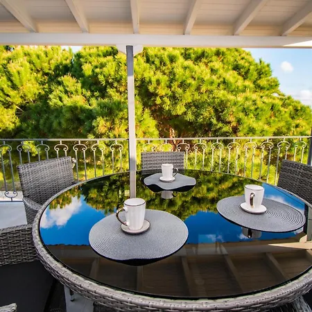 カントリーハウス Sea-front Estate Navarino Baths Vromonérion