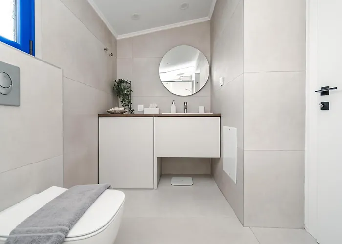 منزل ريفي Sea-front Estate Navarino Baths Vromonérion