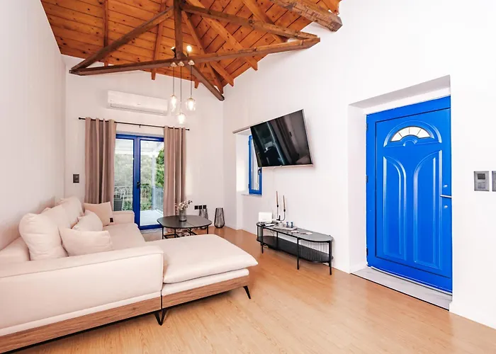 منزل ريفي Sea-front Estate Navarino Baths